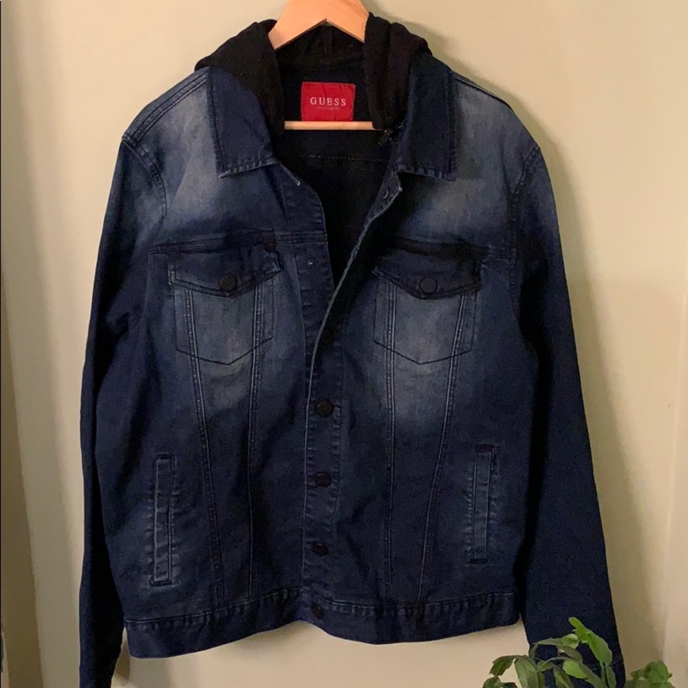 Guess men’s stonewash Jean jacket xxl